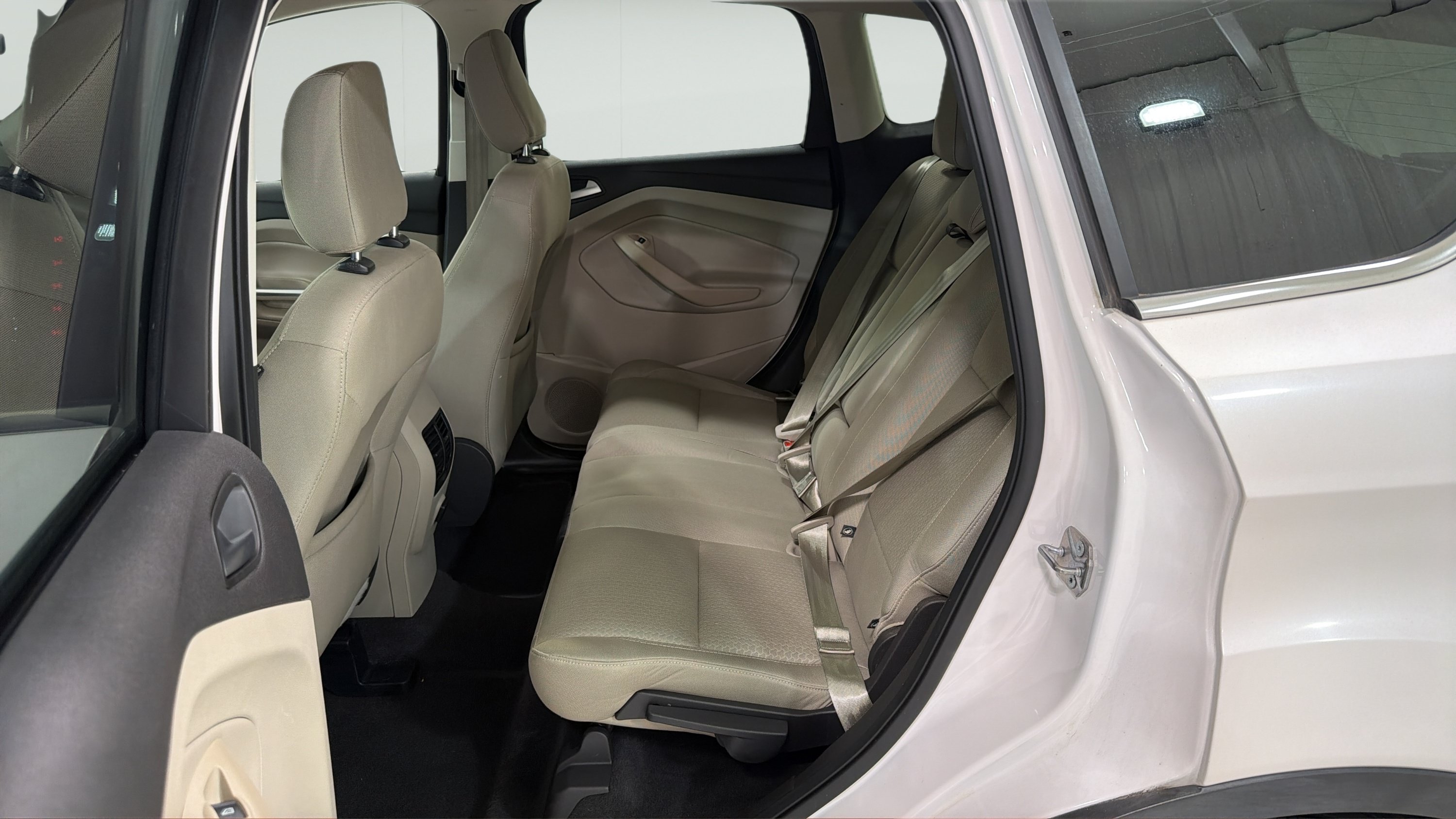 Used 2018 Ford Escape SE w/ SE Sync 3 Package AWD/4WD image 21