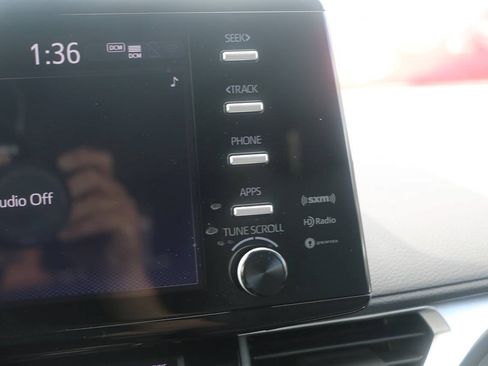 Used 2023 Toyota Sienna XLE AWD/4WD image 37