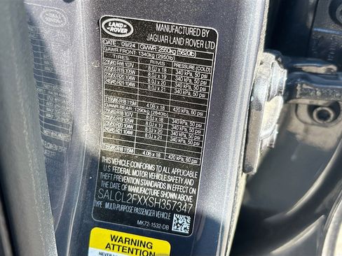 Used 2025 Land Rover Discovery Sport Dynamic SE image 44