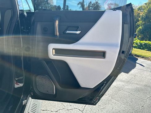 New 2025 GMC Hummer EV 3X w/ Battery Pack, 24 Module Pack AWD/4WD image 17