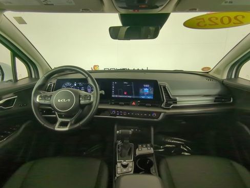 Certified 2025 Kia Sportage SX image 22