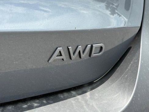 New 2025 Nissan Kicks SV image 15