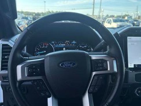 Certified 2022 Ford F250 Platinum w/ FX4 Off-Road Package AWD/4WD image 29