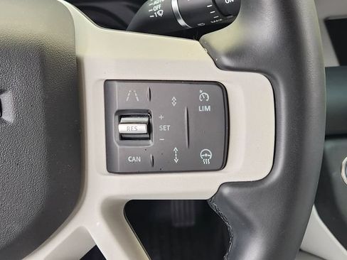 Used 2026 Land Rover Defender 110 S AWD/4WD image 29
