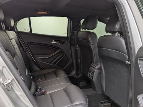 Used 2018 Mercedes-Benz GLA 250 4MATIC image 18