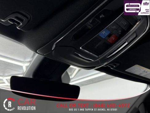 Used 2023 Jeep Wagoneer L Series II image 47