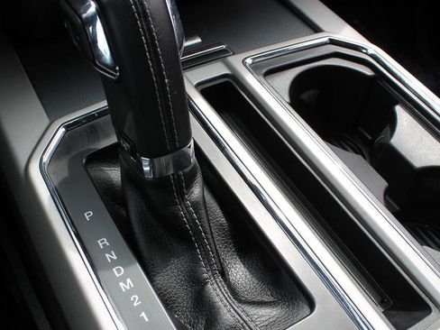 Used 2015 Ford F150 Lariat w/ Equipment Group 502A Luxury image 38