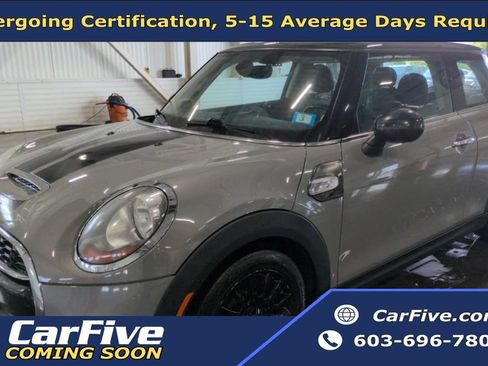 Used 2017 MINI Cooper S FWD image 1