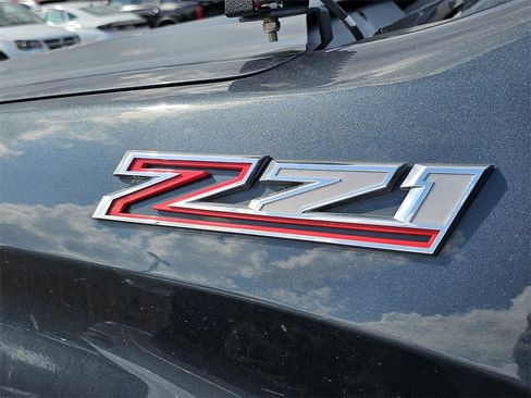 Used 2019 Chevrolet Silverado 1500 LT w/ Texas Edition image 7