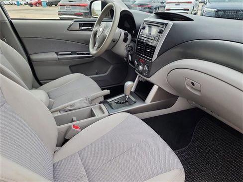 Used 2011 Subaru Forester 2.5X Premium image 25
