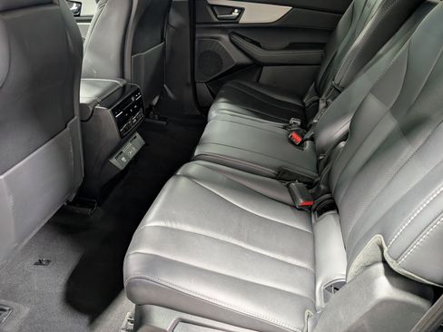 Used 2023 Acura MDX SH-AWD w/ Technology Package image 12