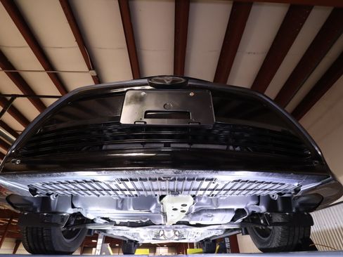 Used 2019 Toyota Corolla LE image 34