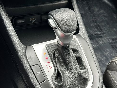 Used 2024 Kia Forte LXS w/ LXS Technology Package image 19