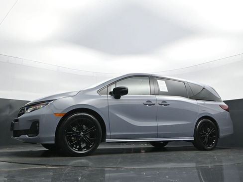 Used 2025 Honda Odyssey Sport-L image 26
