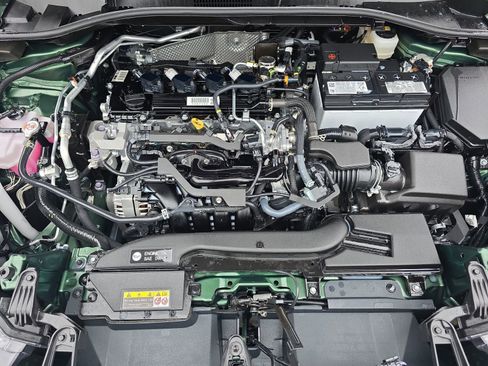 Used 2025 Toyota Corolla Cross XLE w/ Convenience Package image 30