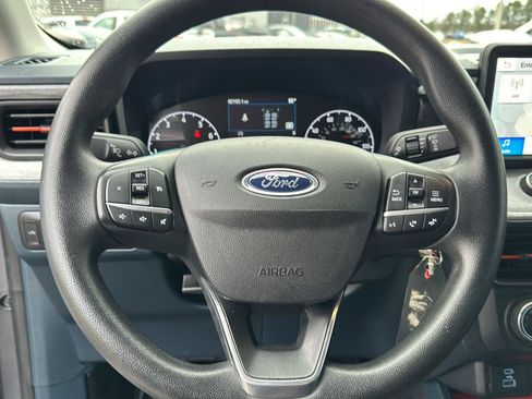 Used 2022 Ford Maverick XLT image 17