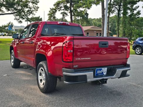 Used 2021 Chevrolet Colorado W/T RWD image 3