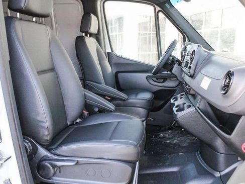 New 2025 Mercedes-Benz Sprinter 2500 image 14