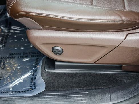 Used 2022 Mercedes-Benz GLS 450 4MATIC image 24