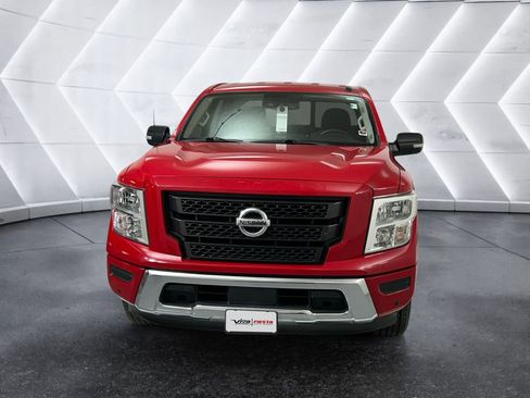 Used 2020 Nissan Titan SV w/ SV Convenience Package image 2