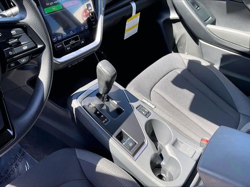 Used 2025 Subaru Crosstrek 2.0i Premium image 16