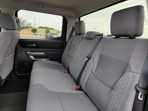 Used 2023 Toyota Tundra SR5 w/ SR5 Convenience Package AWD/4WD image 5