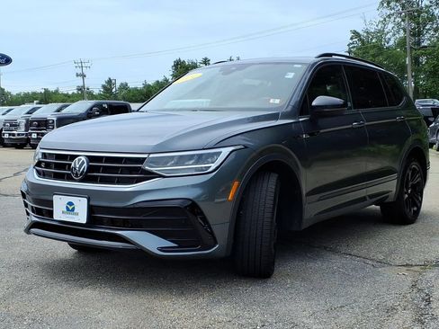 Used 2024 Volkswagen Tiguan SE R-Line AWD/4WD image 7