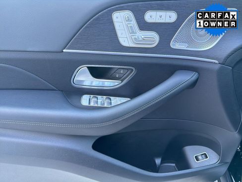 Used 2025 Mercedes-Benz GLS 450 4MATIC image 12