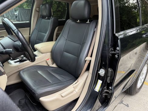 Used 2018 Jeep Grand Cherokee Laredo RWD image 7