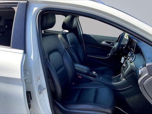 Used 2015 Mercedes-Benz GLA 250 4MATIC image 7