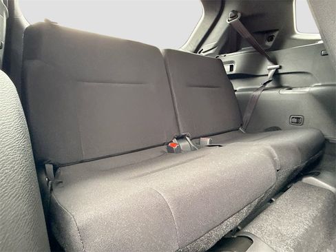 New 2025 Mitsubishi Outlander ES image 27