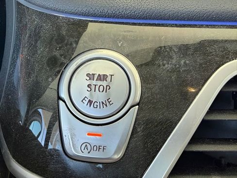 Used 2020 BMW 740i image 25