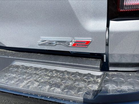New 2026 Chevrolet Colorado ZR2 w/ Technology Package AWD/4WD image 9
