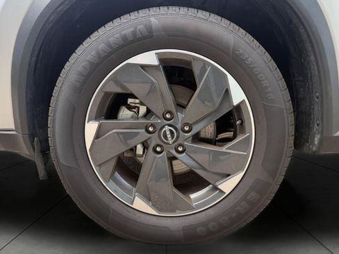 Used 2025 Nissan Rogue SV AWD/4WD image 7