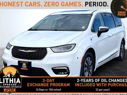 Used 2023 Chrysler Pacifica Limited