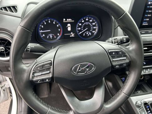 Used 2022 Hyundai Kona SEL w/ Convenience Package FWD image 18