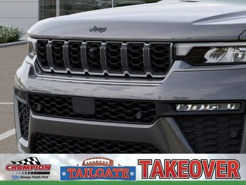 New 2026 Jeep Grand Cherokee Limited AWD/4WD image 11