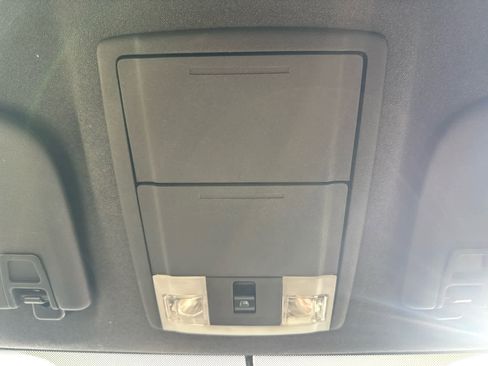 Used 2012 Ford F350 Lariat w/ Chrome Pkg image 30