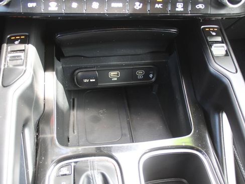 Certified 2023 Kia Telluride S w/ S Sunroof Package FWD image 38