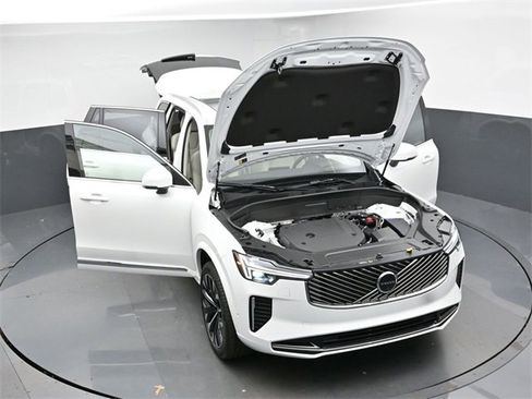 New 2026 Volvo XC90 B6 Ultra image 51