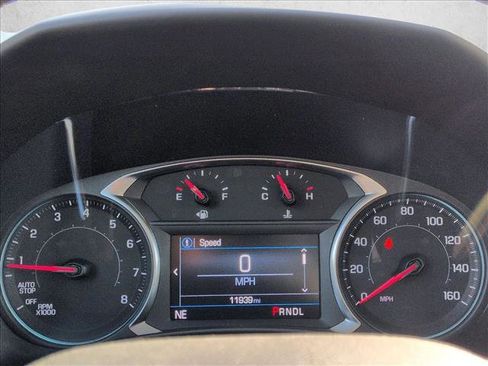 Used 2024 Chevrolet Equinox LT FWD image 11
