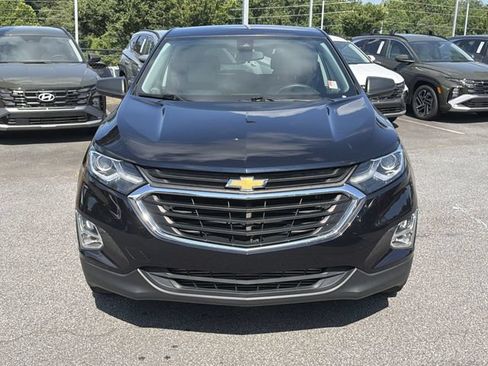 Used 2020 Chevrolet Equinox LS w/ LS Convenience Package FWD image 2