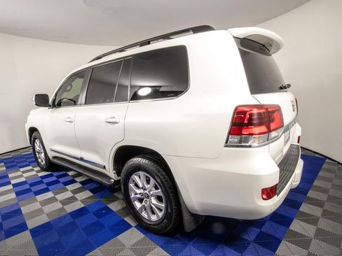 Used 2019 Toyota Land Cruiser AWD/4WD image 7