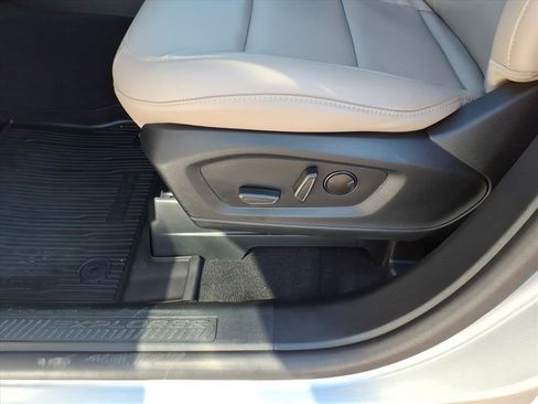 Certified 2023 Ford Explorer XLT w/ Equipment Group 202A image 12