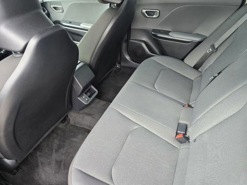 New 2025 Kia K4 LXS image 19