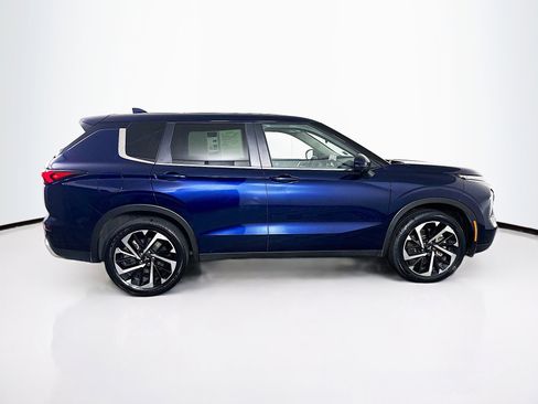 Used 2024 Mitsubishi Outlander SE image 10