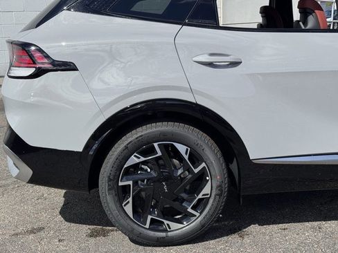 New 2025 Kia Sportage SX image 6