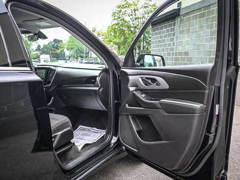 Used 2019 Chevrolet Traverse LS w/ LPO, Floor Liner Package AWD/4WD image 18