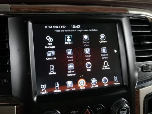 Used 2017 RAM 1500 Laramie w/ Convenience Group AWD/4WD image 26