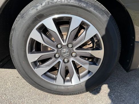 Used 2023 Honda Odyssey EX-L image 7